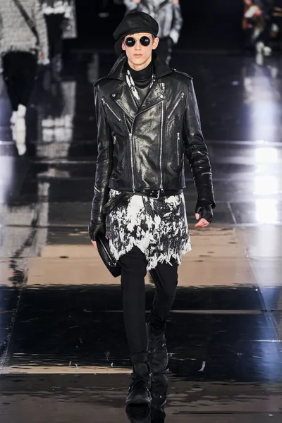 Look 41